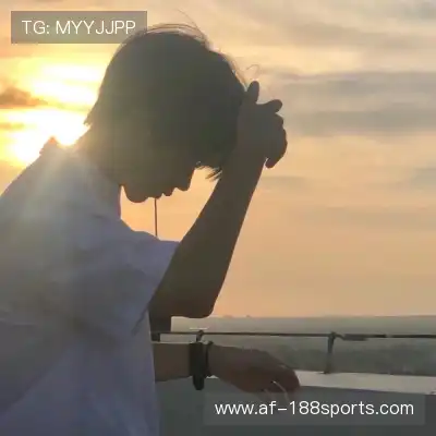 蓬盈晓